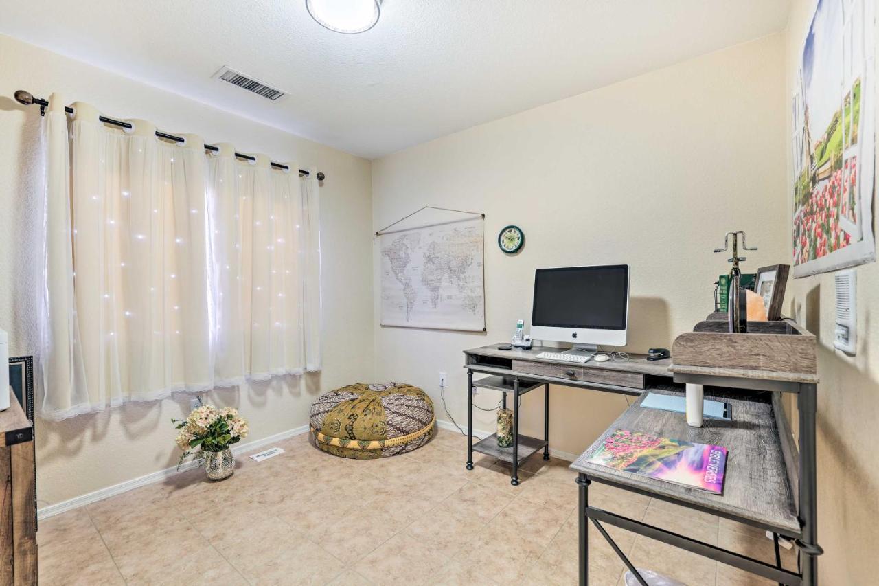 Goodyear Vacation Rental With Pool, Close To Hikes! Либерти Экстерьер фото
